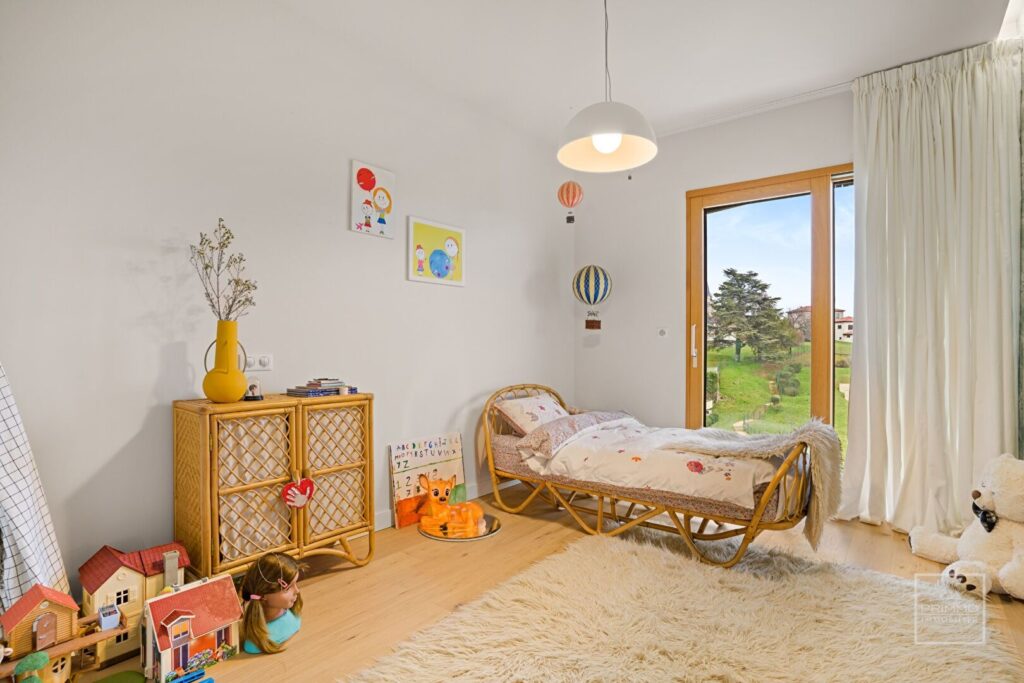 SAINT DIDIER AU MONT D’OR, proche du Village, Maison contemporaine de 2019 DPE A