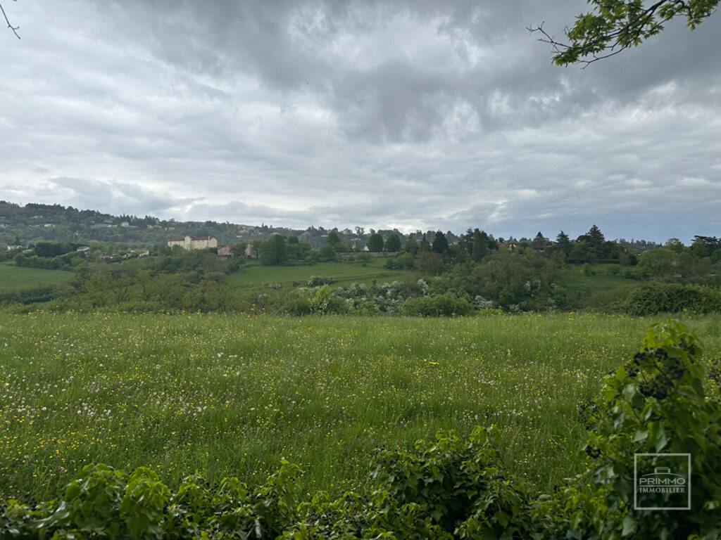 LIMONEST, Terrain à bâtir de 1793 m² avec vue sur les Monts d’Or et Lyon – Lot A