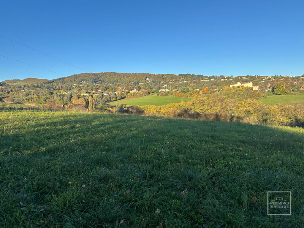 LIMONEST, Terrain à bâtir de 1793 m² avec vue sur les Monts d’Or et Lyon – Lot A