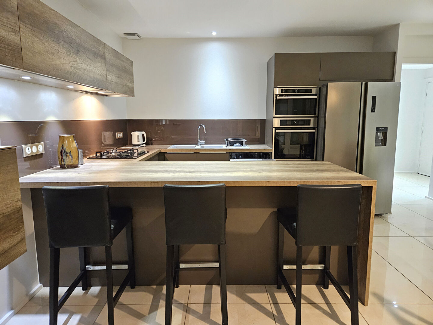 LYON 6ème, prox. parc de la tête d&rsquo;Or – Appartement 3 pièces meublé