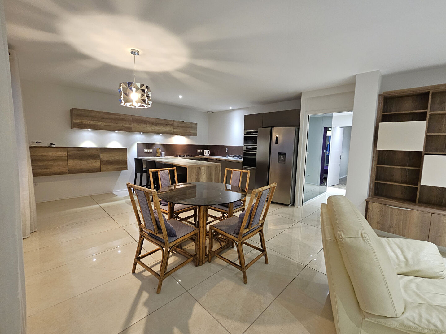 LYON 6ème, prox. parc de la tête d&rsquo;Or – Appartement 3 pièces meublé