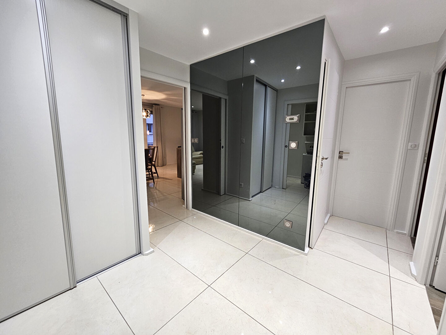 LYON 6ème, prox. parc de la tête d&rsquo;Or – Appartement 3 pièces meublé