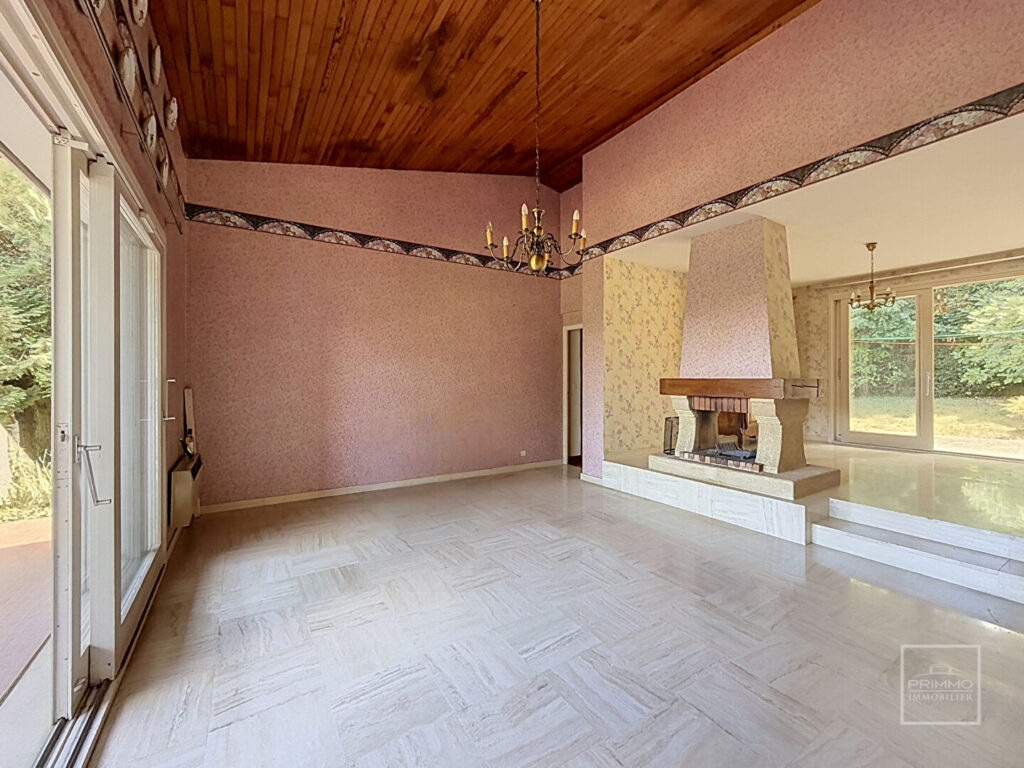 SAINT DIDIER AU MONT D’OR Villa d’architecte de 159 m² (156.67m² carrez) sur terrain de 1 485 m², au calme et sans vis-à-vis