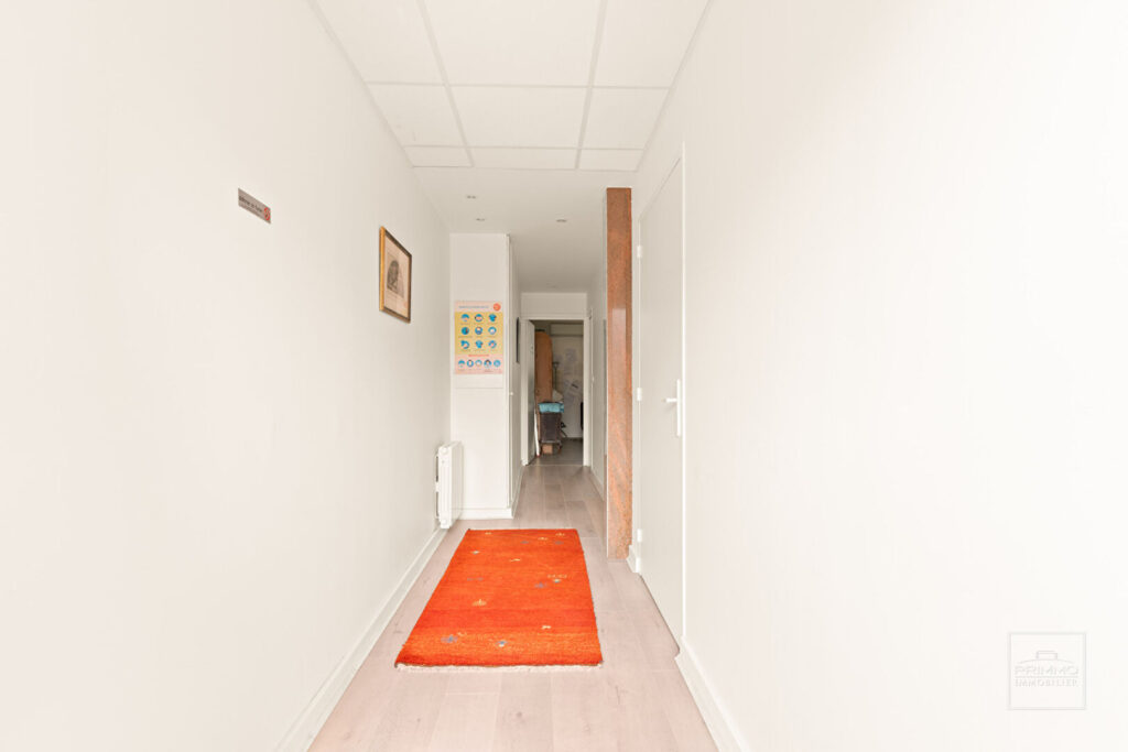FONTAINES SUR SAONE, CENTRE, LOCAL COMMERCIAL, 47.79m²