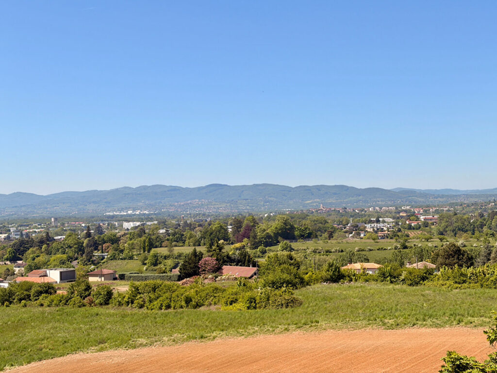 Saint Didier Mont d&rsquo;Or  appartement T5 avec vue et terrasse