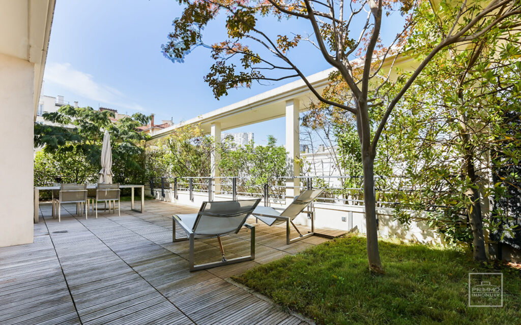 LYON 6, DUPLEX, DERNIER ETAGE, CLIMATISÉ, 116m² , TERRASSE 96m²