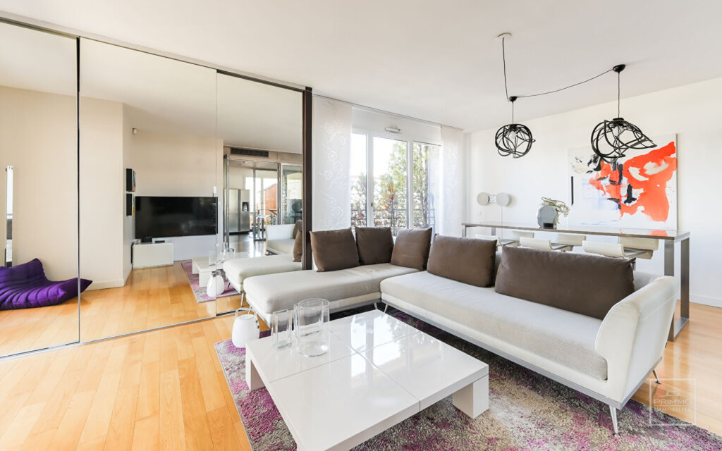 LYON 6, DUPLEX, DERNIER ETAGE, CLIMATISÉ, 116m² , TERRASSE 96m²