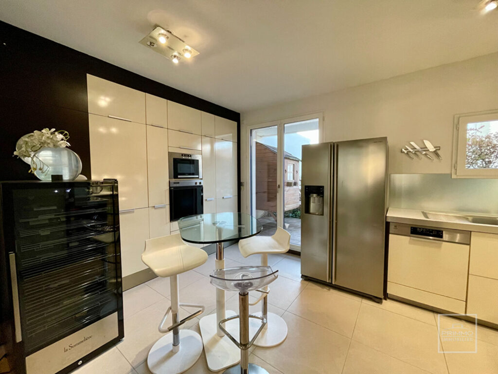 LYON 6, DUPLEX, DERNIER ETAGE, CLIMATISÉ, 116m² , TERRASSE 96m²