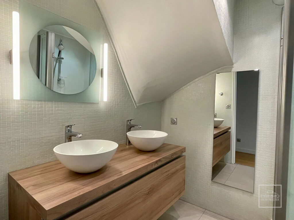 LYON 6, DUPLEX, DERNIER ETAGE, CLIMATISÉ, 116m² , TERRASSE 96m²
