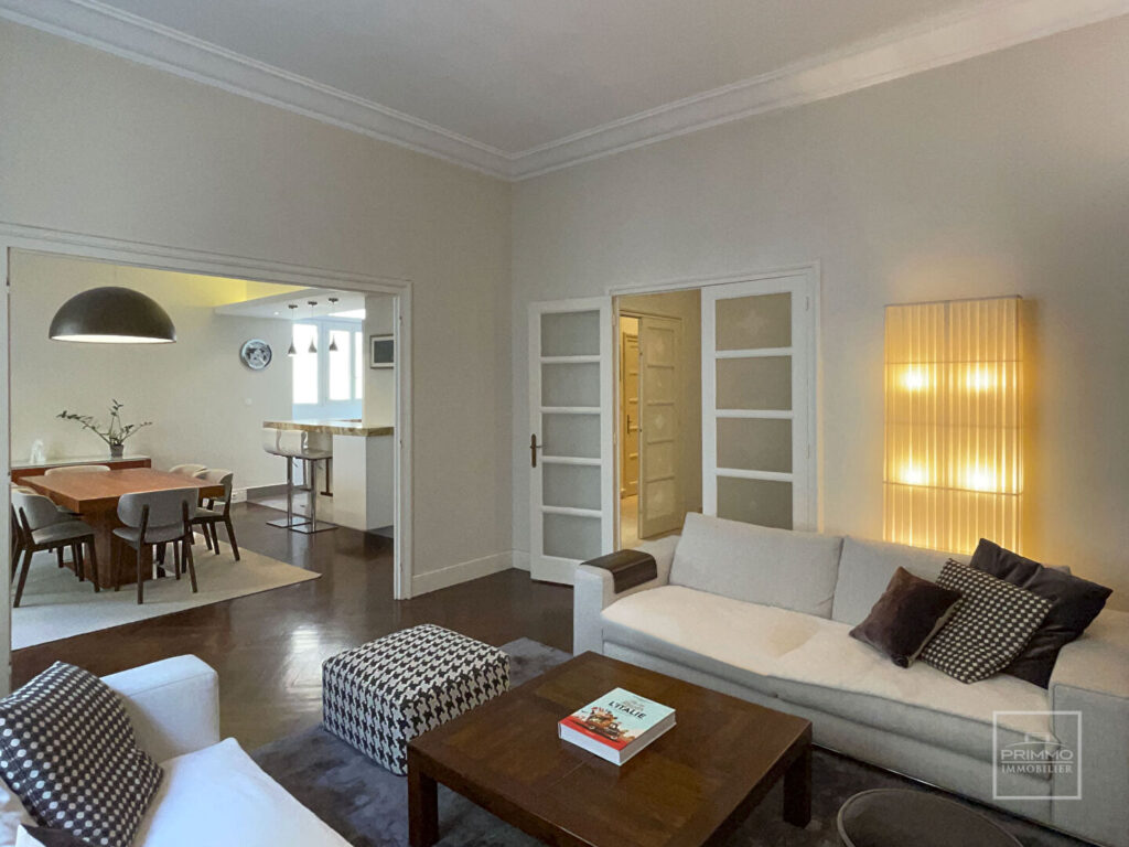 LYON 6, BD DES BELGES, ACCES DIRECT PARC,145.95m²