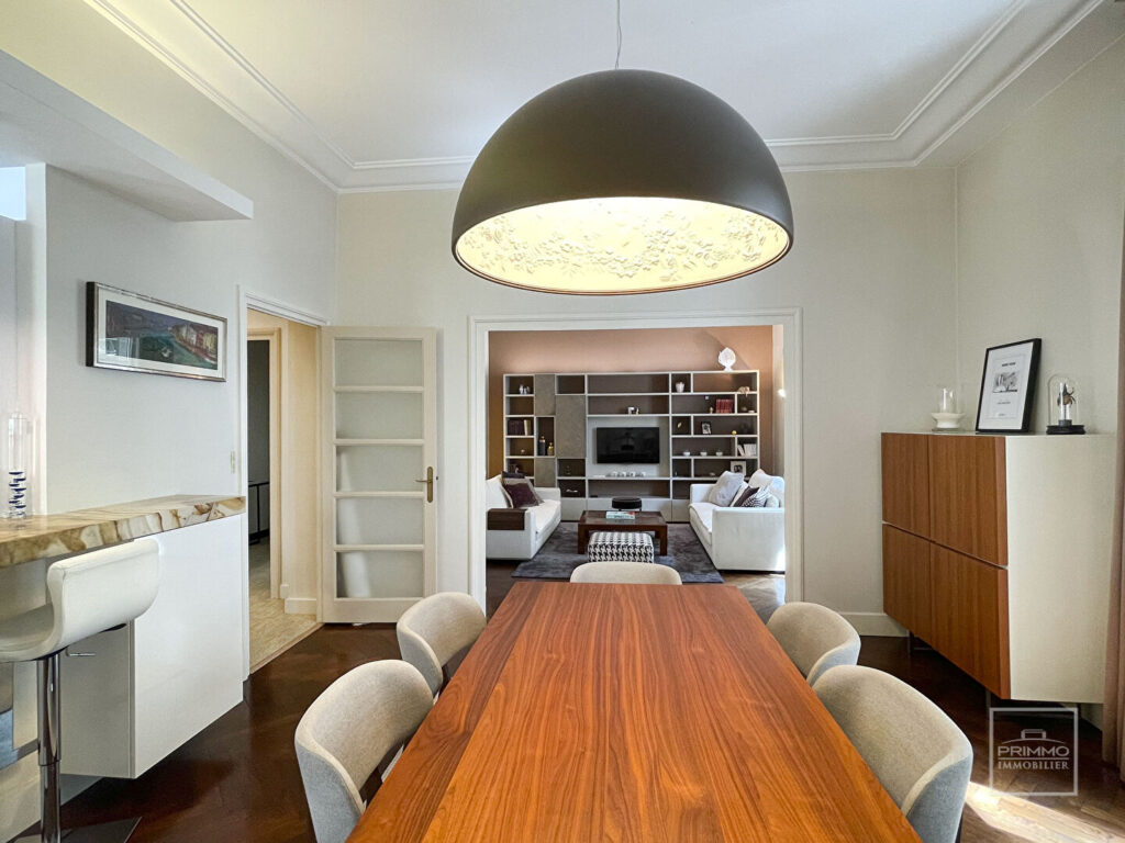 LYON 6, BD DES BELGES, ACCES DIRECT PARC,145.95m²