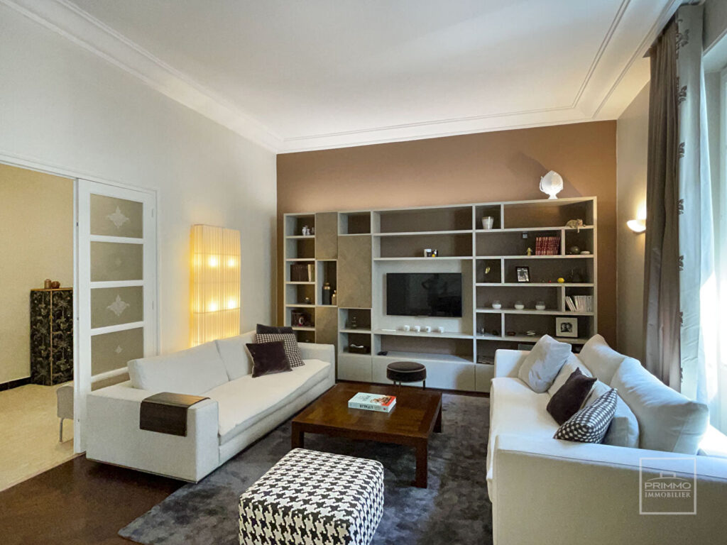 LYON 6, BD DES BELGES, ACCES DIRECT PARC,145.95m²