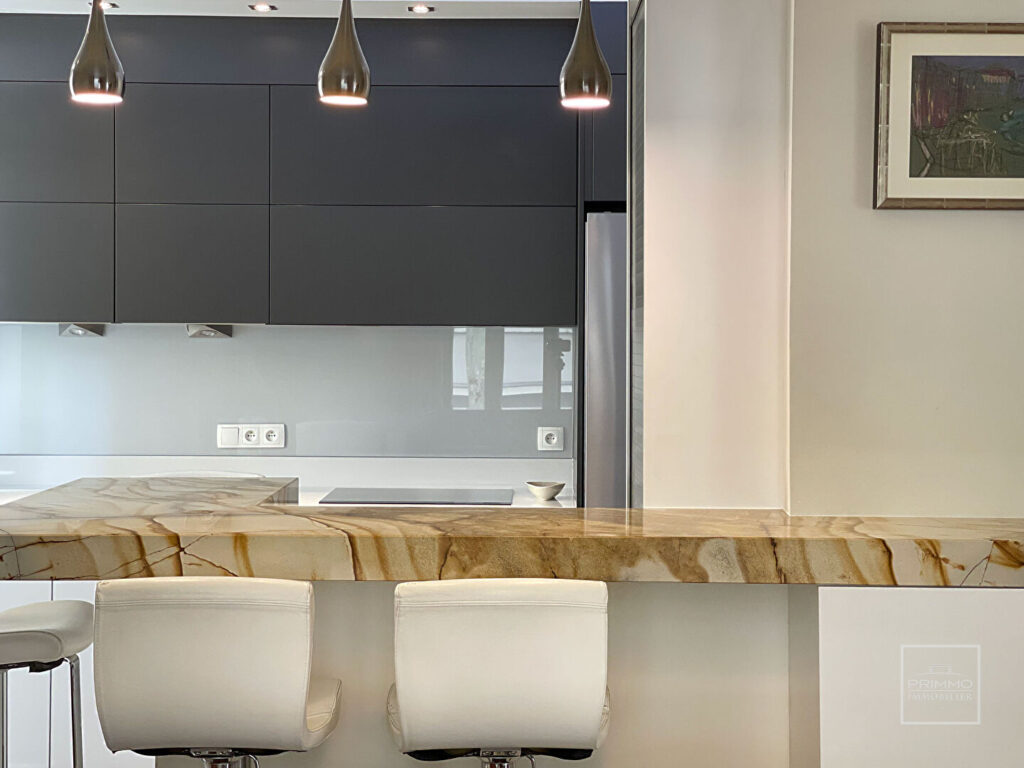 LYON 6, BD DES BELGES, ACCES DIRECT PARC,145.95m²