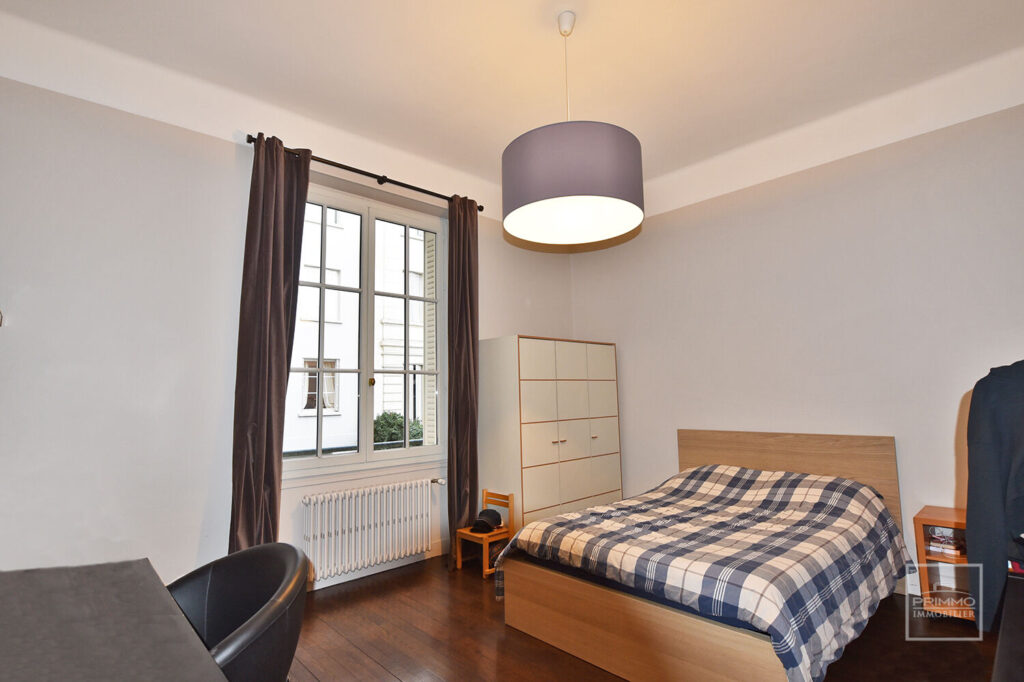LYON 6, BD DES BELGES, ACCES DIRECT PARC,145.95m²