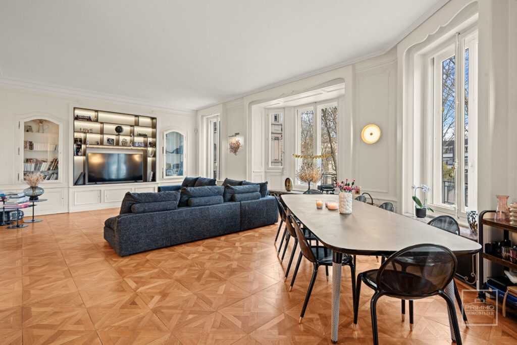 Superbe et entièrement climatisé LYON 6, BD DES BELGES, 204.65m²