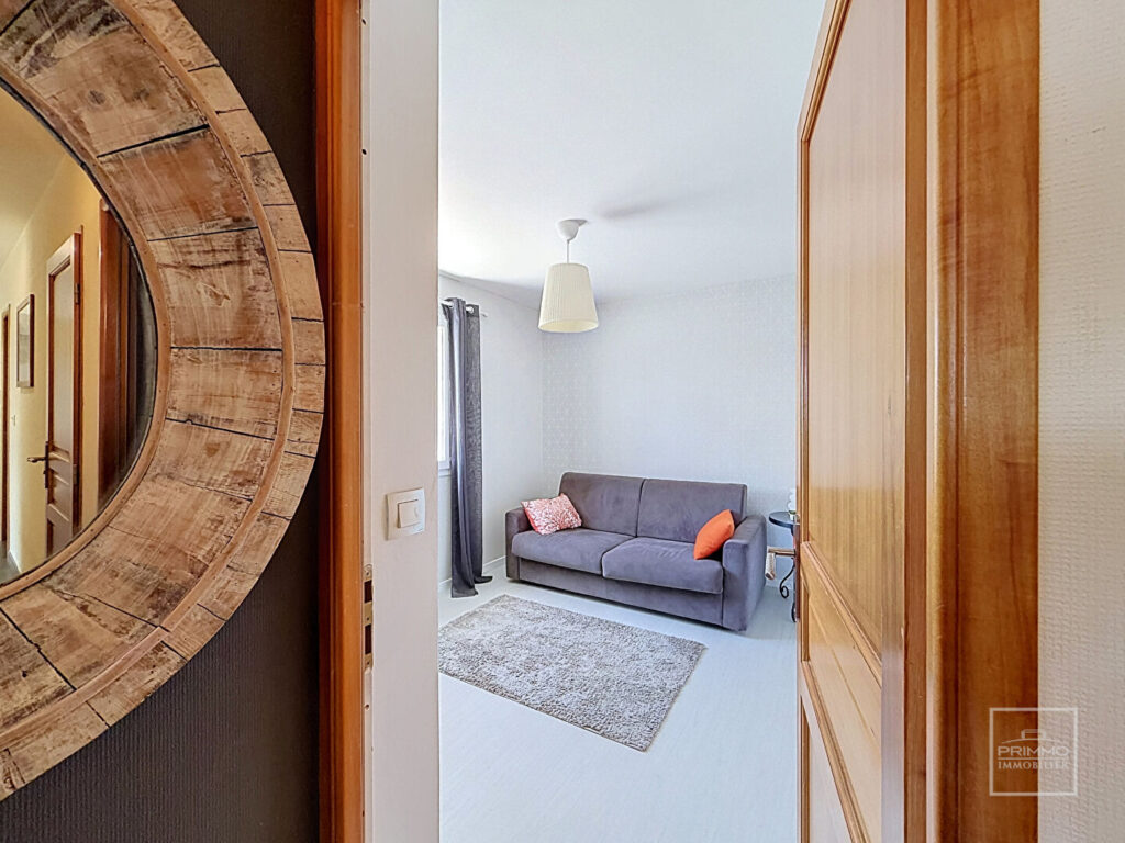 Dommartin – Maison non mitoyenne 5 pièces de 133 m² avec vue et sans vis à vis
