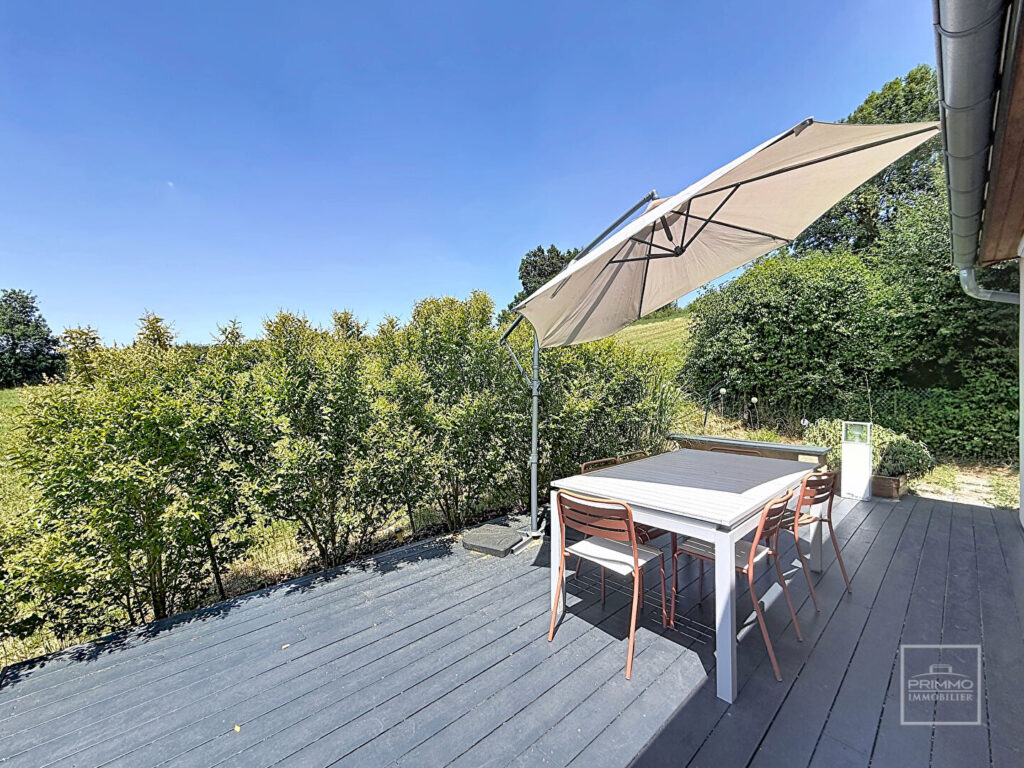 Dommartin – Maison non mitoyenne 5 pièces de 133 m² avec vue et sans vis à vis