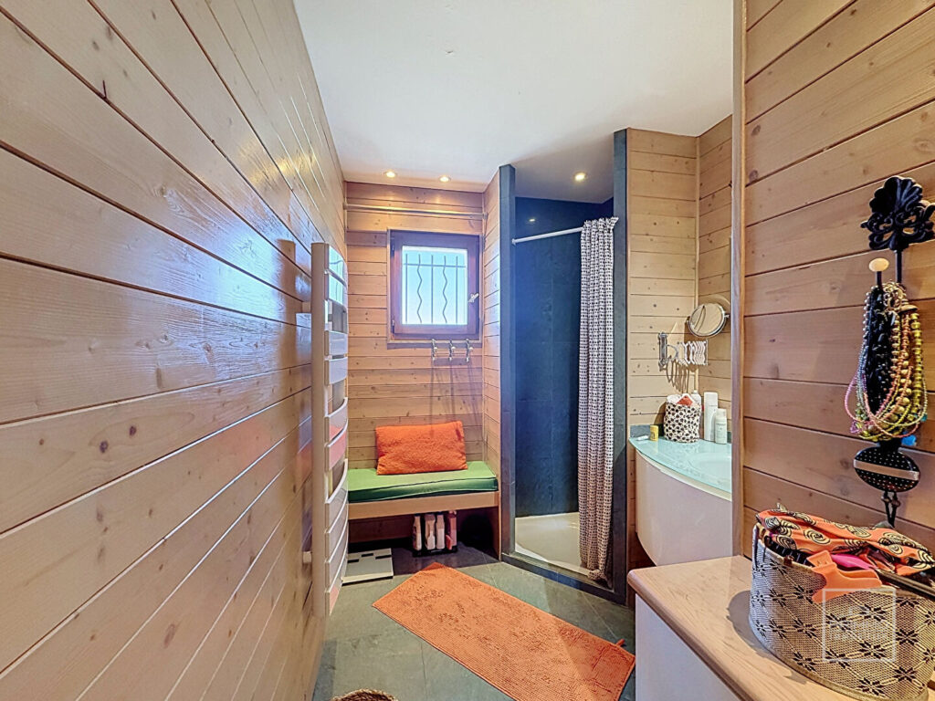 Dommartin – Maison non mitoyenne 5 pièces de 133 m² avec vue et sans vis à vis