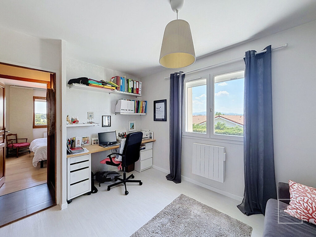 Dommartin – Maison non mitoyenne 5 pièces de 133 m² avec vue et sans vis à vis