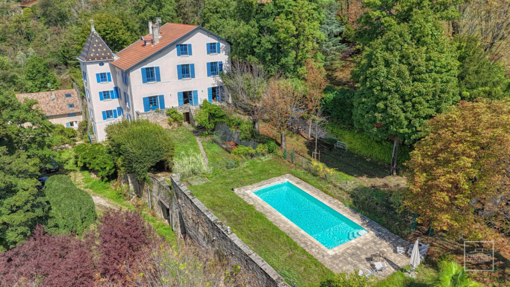Saint Didier Au Mont D’or – Maison de caractère avec vue ouest panoramique