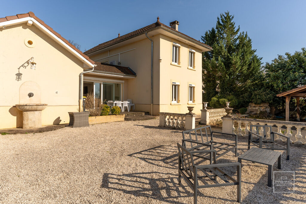 REYRIEUX – MAISON BOURGEOISE, VUE PANORAMIQUE, 300m², JARDIN & PISCINE