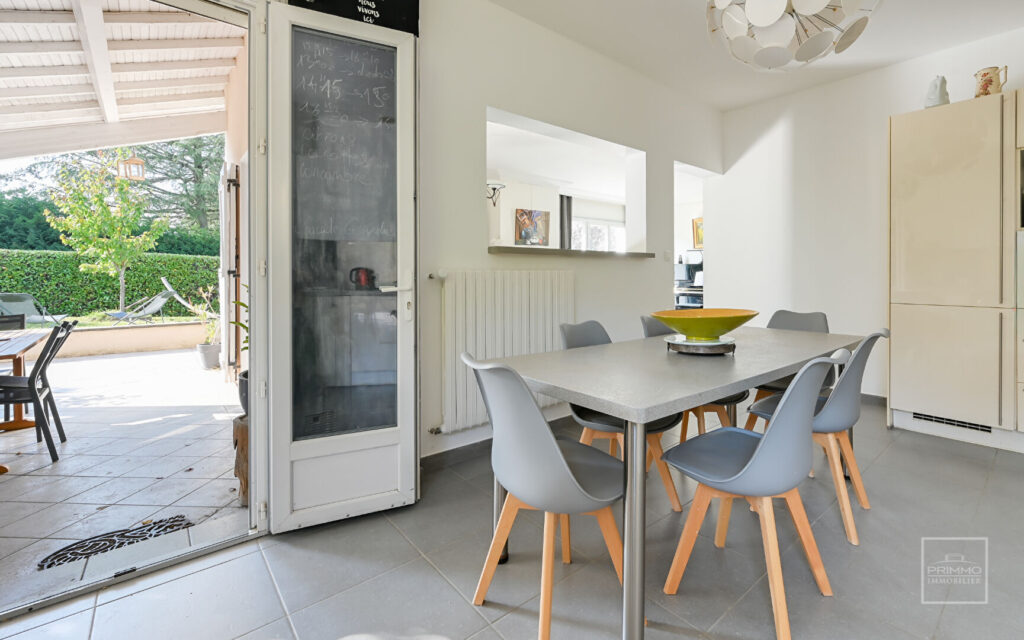 CHAMPAGNE – VOLUMES & LUMIERE – 190m² & 805m² TERRAIN