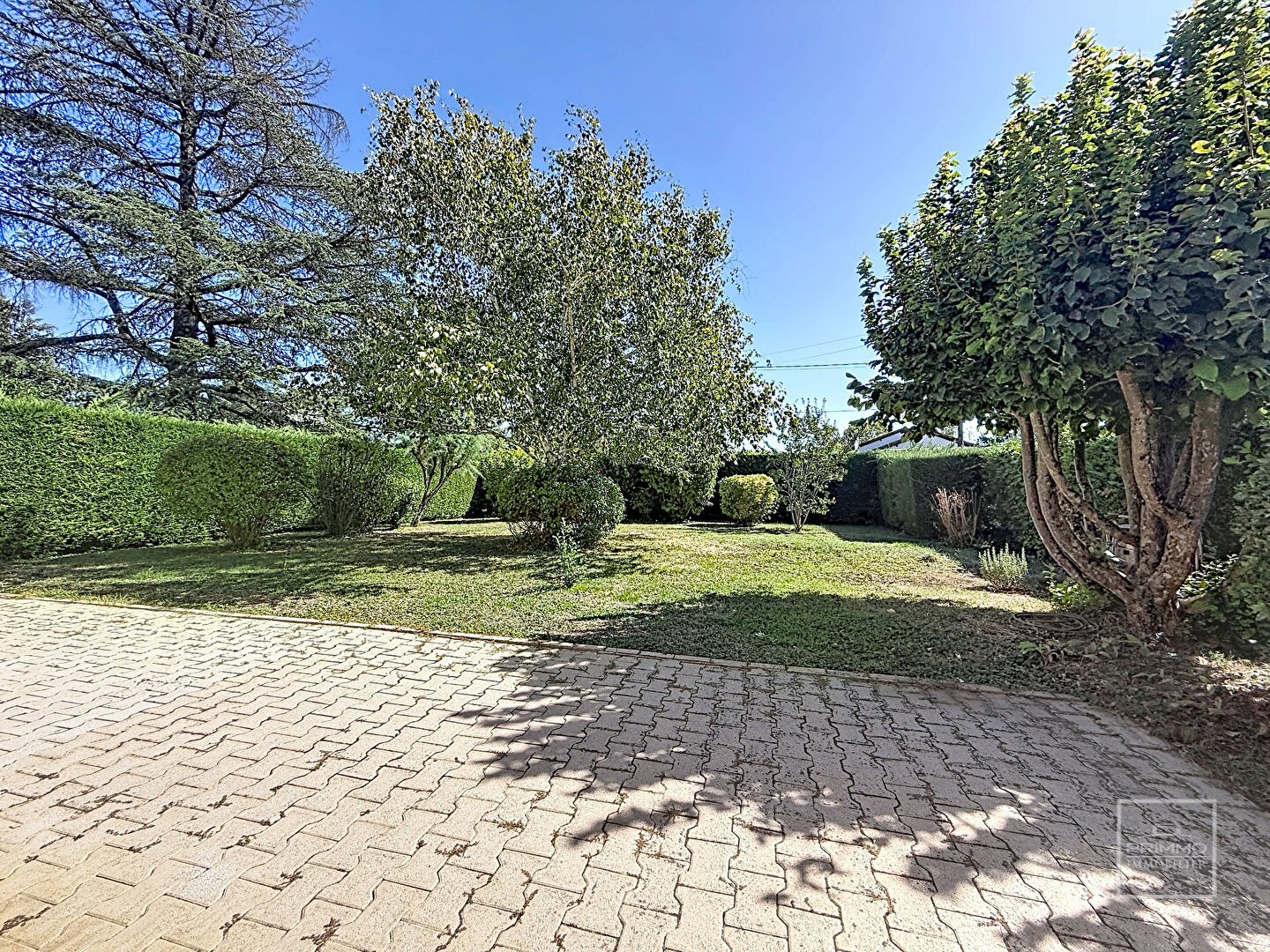 Saint Didier Au Mont D Or maison avec suite parentale de plain pied et jardin clos et plat