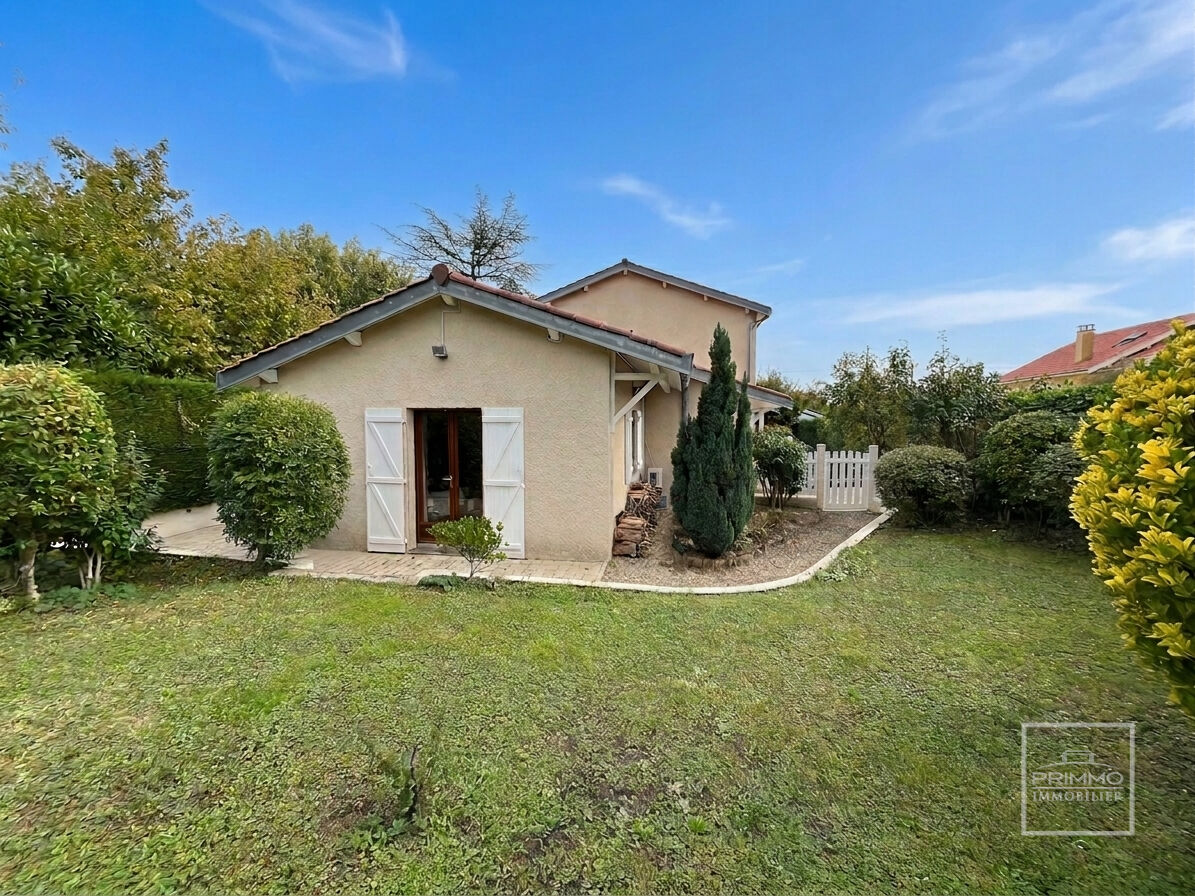 Saint Didier Au Mont D Or maison avec suite parentale de plain pied et jardin clos et plat