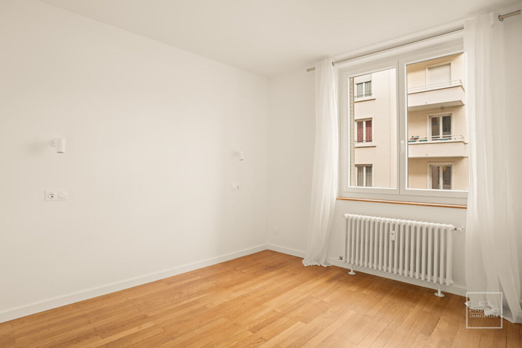 LYON 6, TRIANGLE D’OR, 94m², 2 BALCONS, ISOLÉ, ENTIEREMENT CLIMATISÉ