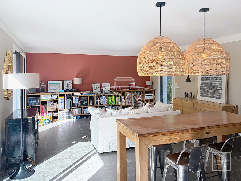 Centre village de Limonest, maison de 111m² habitables avec 4 chambres