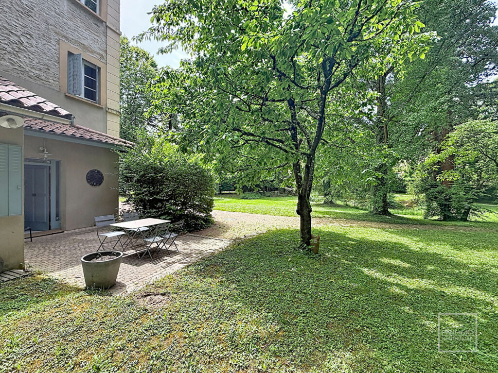 Saint-Cyr Au Mont d&rsquo;Or Appartement T3 de 120m² habitables dans une superbe propriété