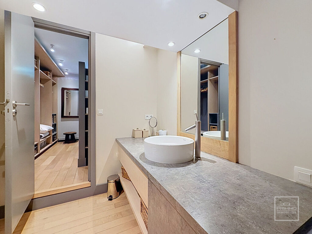 Saint-Cyr Au Mont d&rsquo;Or Appartement T3 de 120m² habitables dans une superbe propriété