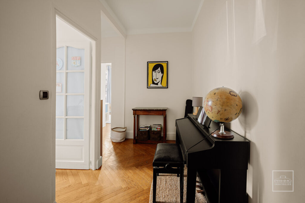 LYON 6, PROX. COLLEGE VENDOME, 139.78m²