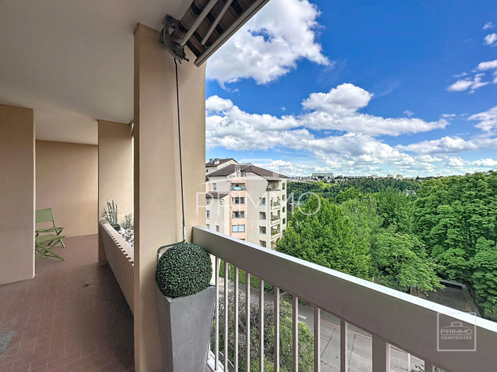 Plateau de Saint Rambert T3 avec vue dégagée en étage élevé