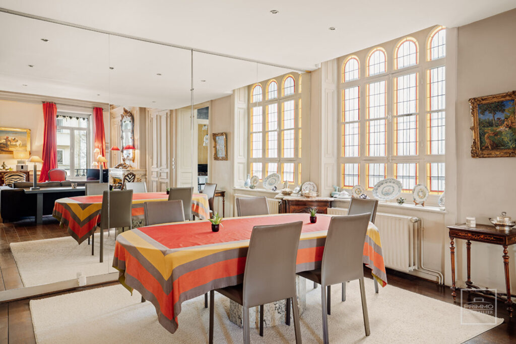 LYON 6, TETE D&rsquo;OR,  ANCIEN HOTEL PARTICULIER, 169.26m², GRAND GARAGE
