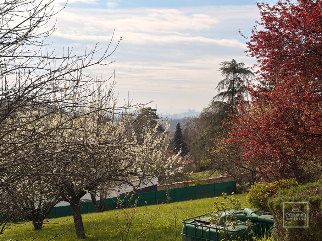 SAINT DIDIER AU MONT D’OR terrain constructible avec vue sur Lyon et la verdure