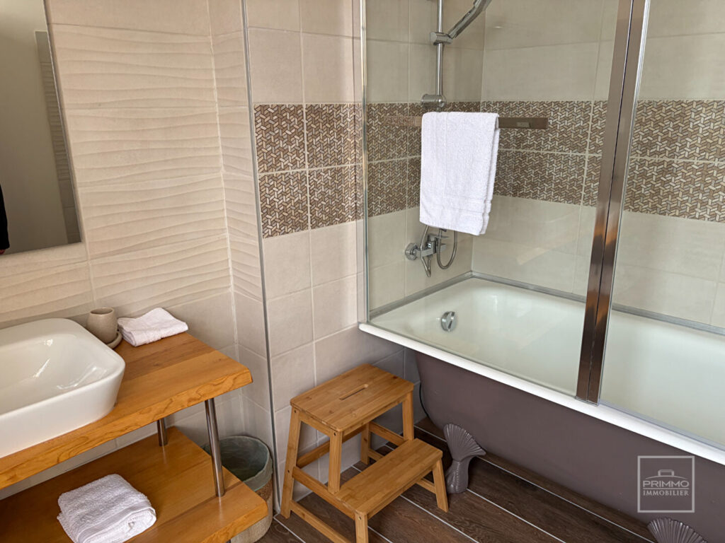 Maison de MAITRE 12 pièce(s) 354 m2