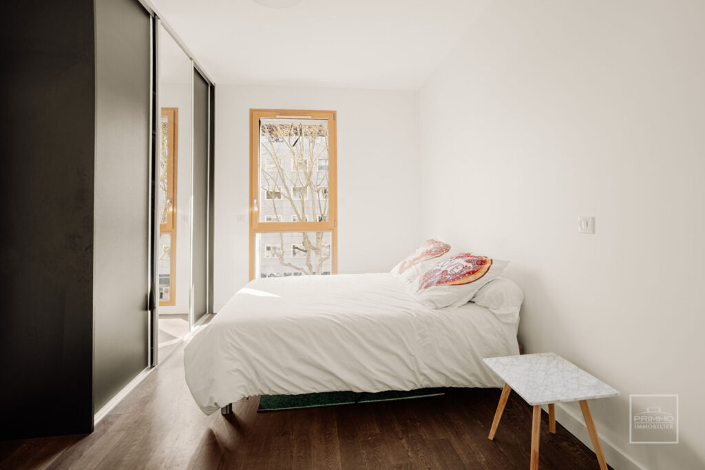 LYON 6, SAINT POTHIN, IMMEUBLE STANDING, 46.74m², BALCON