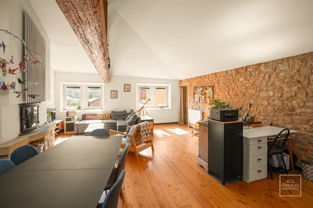 POLEYMIEUX AU MONT D&rsquo;OR , 115m², TERRASSE & VUE DEGAGÉE