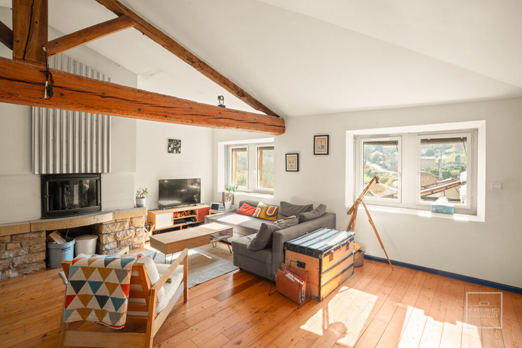 POLEYMIEUX AU MONT D&rsquo;OR , 115m², TERRASSE & VUE DEGAGÉE