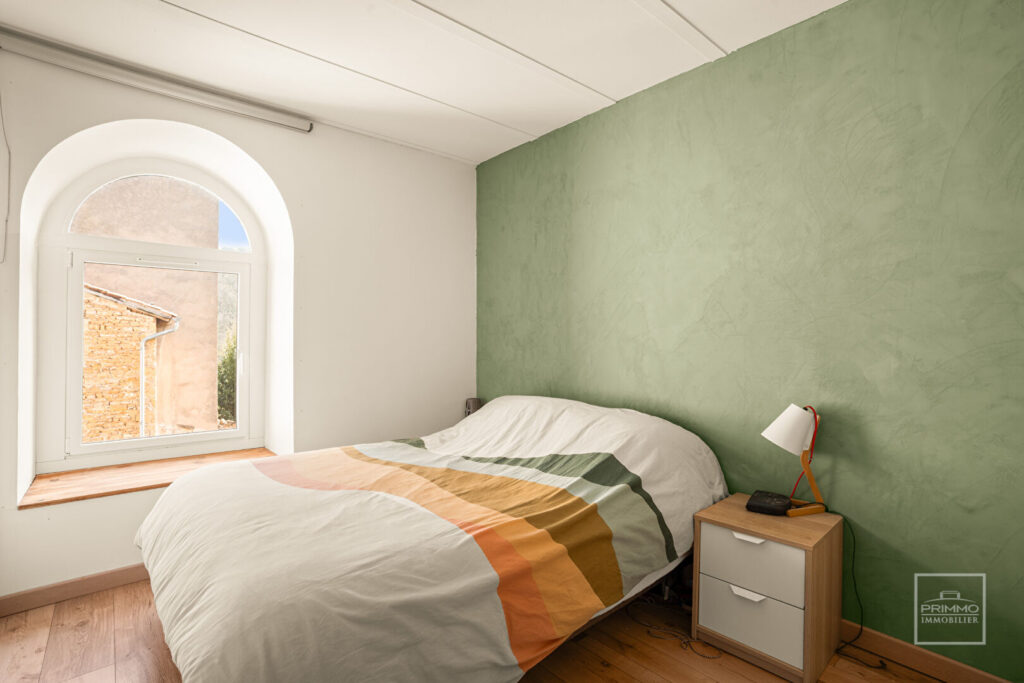 POLEYMIEUX AU MONT D&rsquo;OR , 115m², TERRASSE & VUE DEGAGÉE