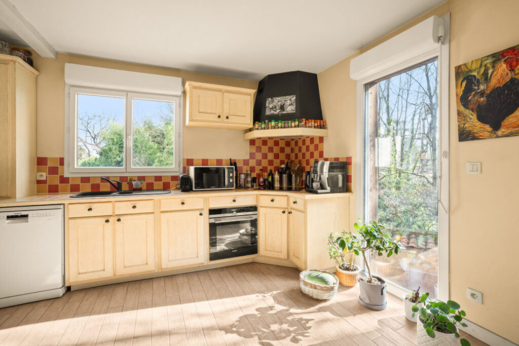 Collonges au Mont d’or, appartement en duplex dans un écrin de verdure