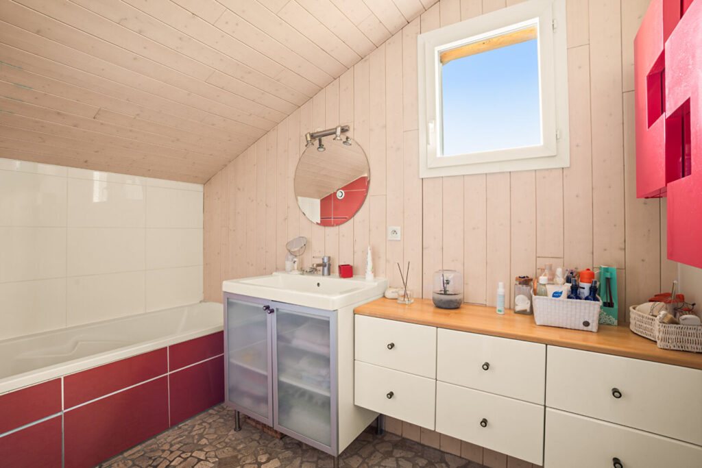 Collonges au Mont d’or, appartement en duplex dans un écrin de verdure