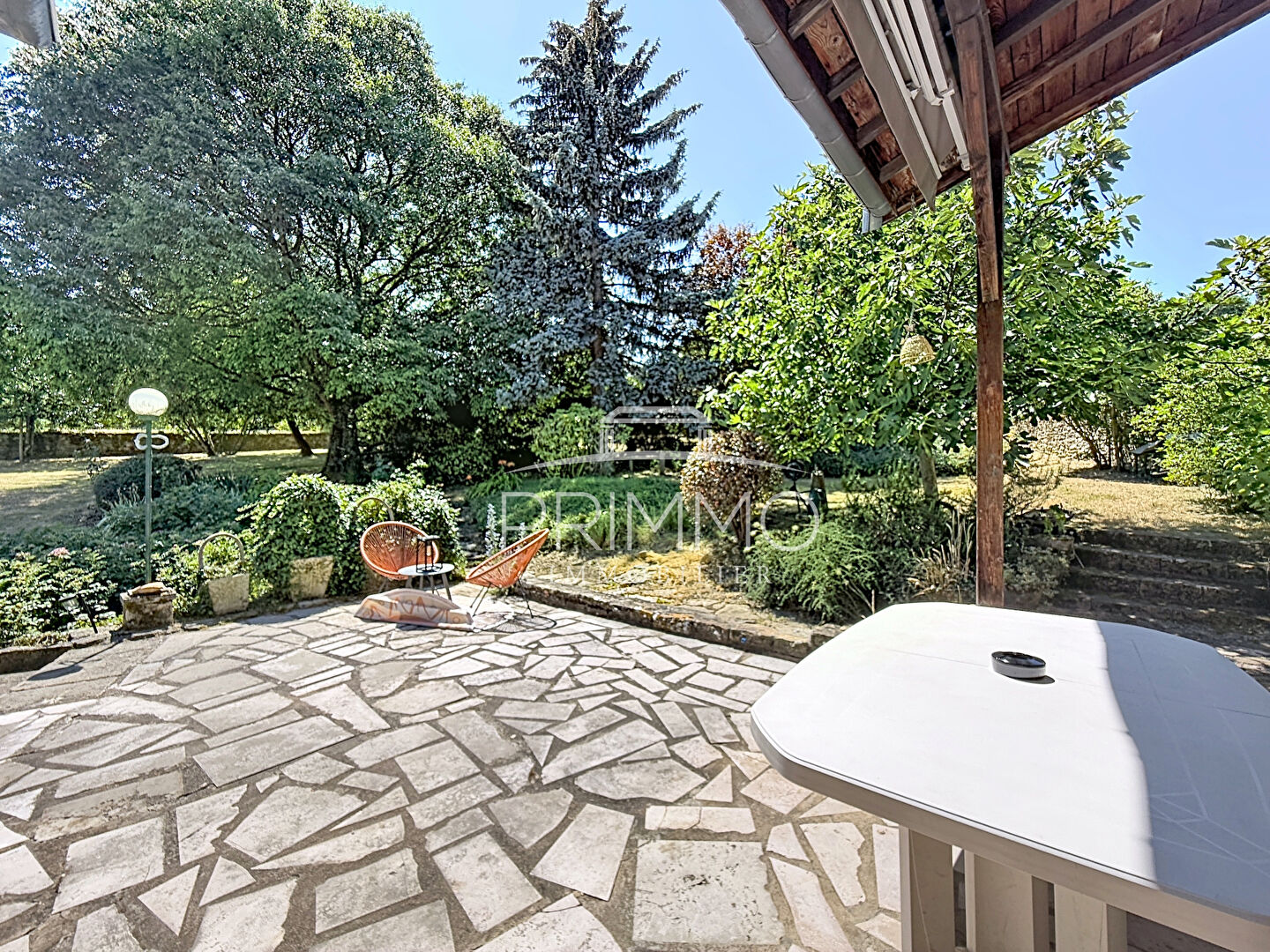 SAINT DIDIER AU MONT D&rsquo;OR Corps de ferme du XVIIe siècle, 2 maisons + revenus locatifs, piscine