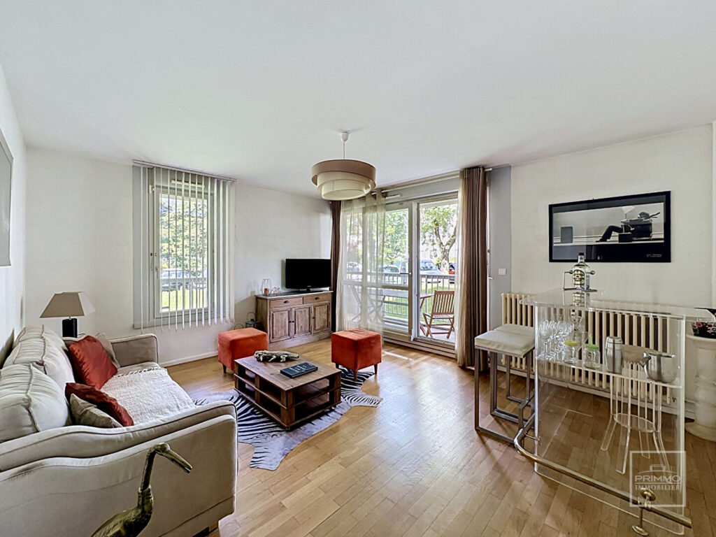 Saint Rambert, dans un parc au calme, Appartement T3 de 75m² avec balcon de 32m²