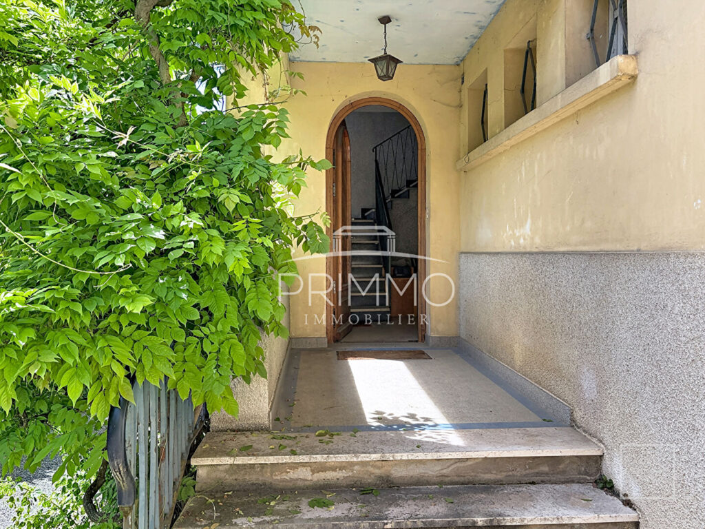Saint Cyr Au Mont D’Or, maison de 264m² + 210m² utiles sur terrain de 1600m²