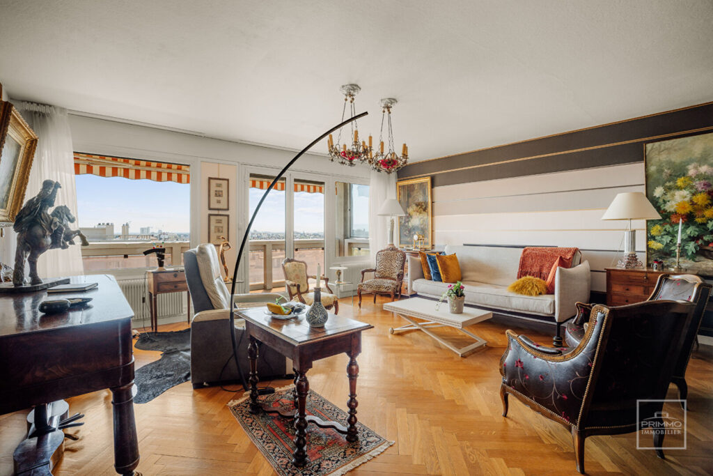 LYON 6, ETAGE ELEVE, 111.07m², BALCONS, GRAND GARAGE