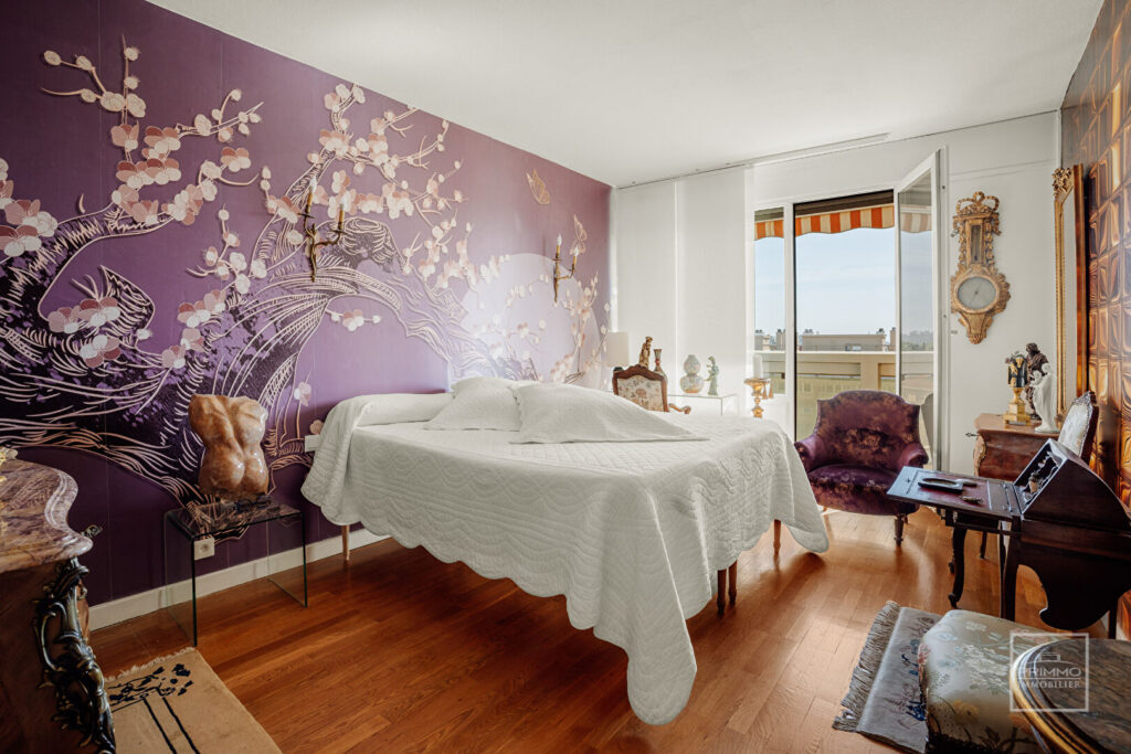 LYON 6, ETAGE ELEVE, 111.07m², BALCONS, GRAND GARAGE