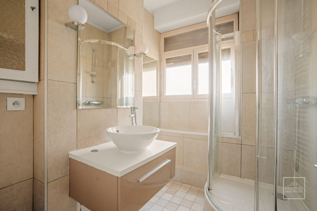 LYON 7, JEAN MACE, APPARTEMENT T3, 81 m², CAVE