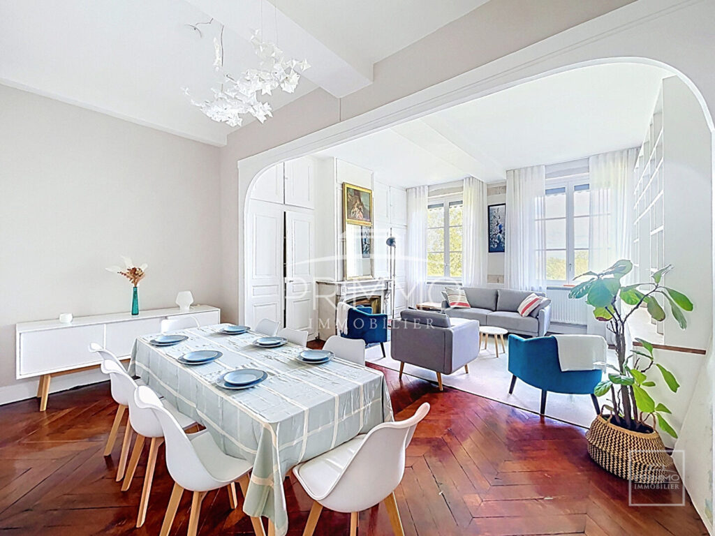 LYON 4, 148m², VUE DEGAGÉE